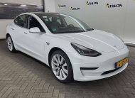 Tesla Model 3 STANDARD RANGE PL. RWD 4D 225KW