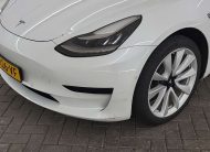 Tesla Model 3 STANDARD RANGE PL. RWD 4D 225KW