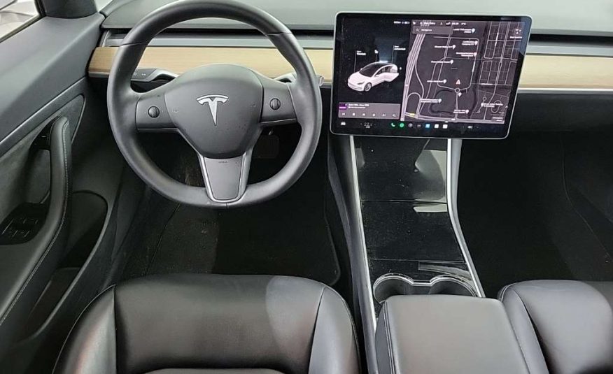 Tesla Model 3 STANDARD RANGE PL. RWD 4D 225KW